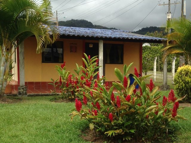 cabins & Cottage Calima Lake Colombia