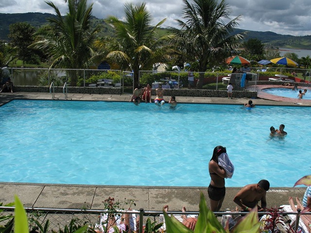 cabins & Cottage Calima Lake Colombia