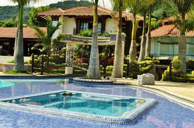 Luxury villa vacations