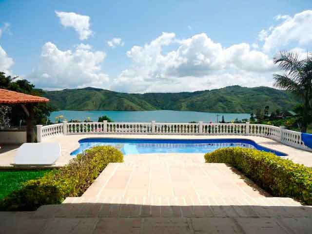 villa vacation rentals
