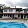 recommended villas in Calima Lake