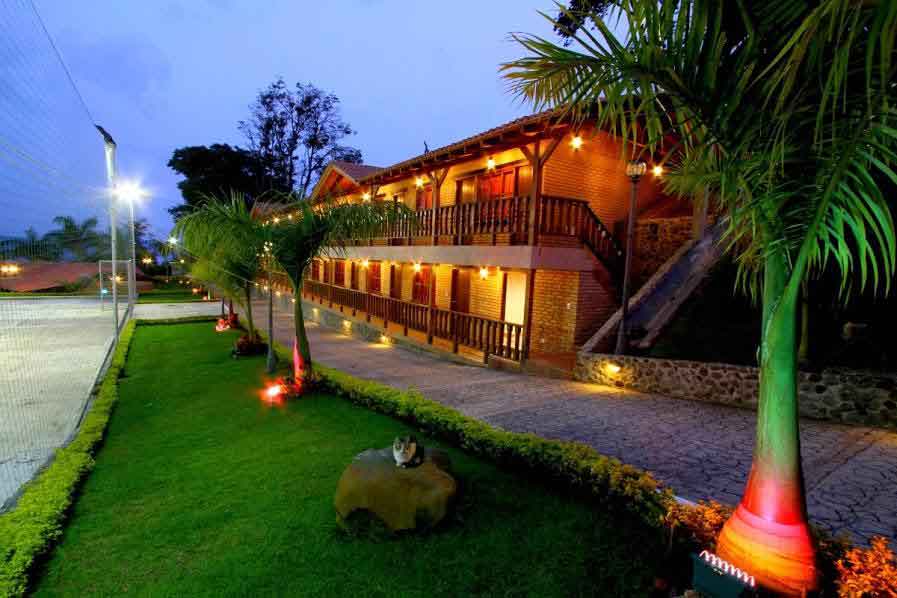 Hoteles Lago Calima, Darien