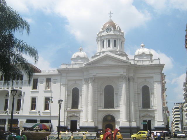 Catedral de San Pedro en Cali, Colombia.