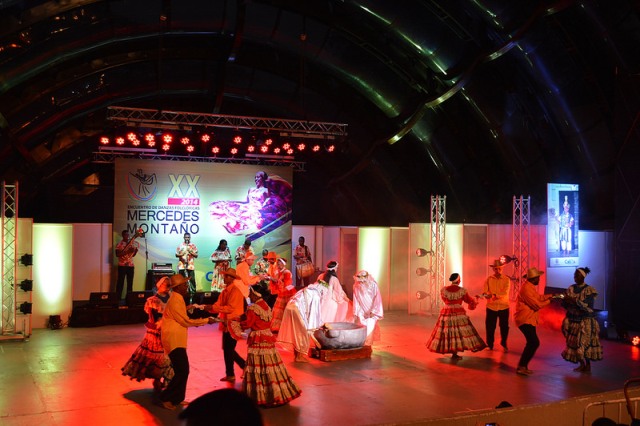 Encuentro de Danzas Folcl&oacute;ricas &ldquo;MERCEDES MONTA&Ntilde;O&rdquo; de Cali, Colombia.