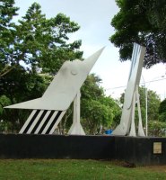 Monumento Aves del Rio en Cali, Colombia.