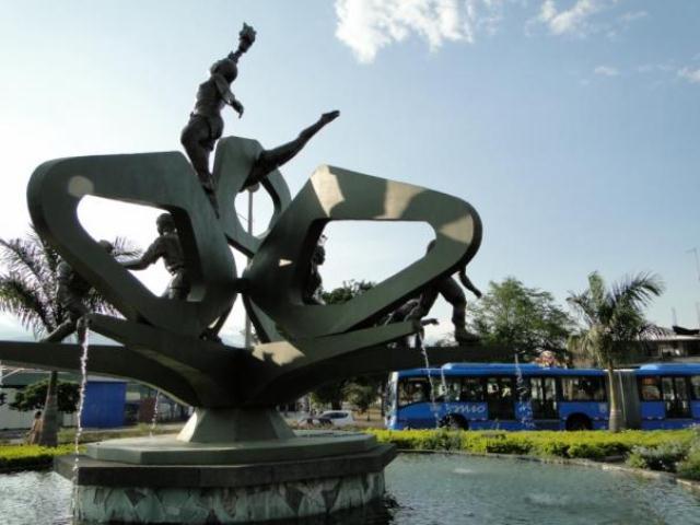 Monumento al Deporte en Cali, Colombia.