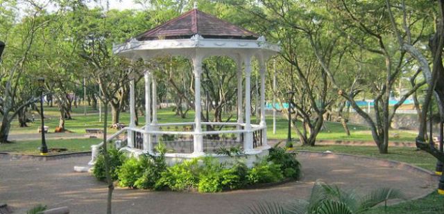 Parque de la Retreta en Cali, Colombia.