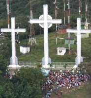 Cerro de Tres Cruces en Cali, Colombia Cerro de Tres Cruces en Cali, Colombia
