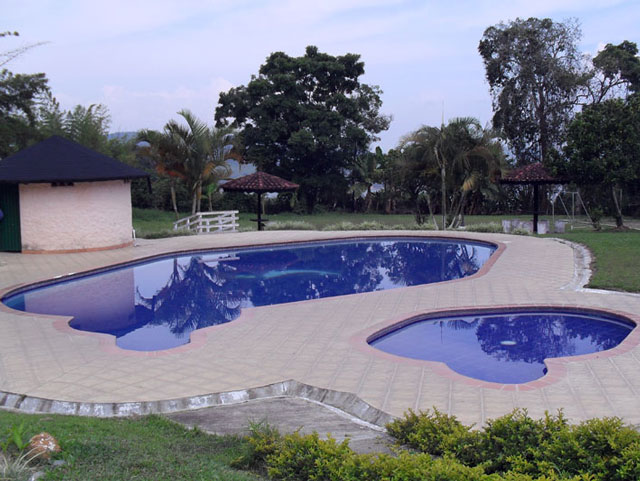 alquiler caba�as lago Calima, Darien