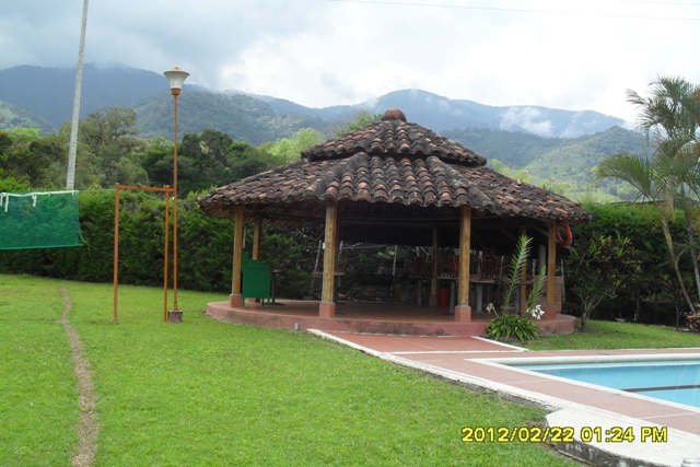 alquiler caba�as lago Calima, Darien