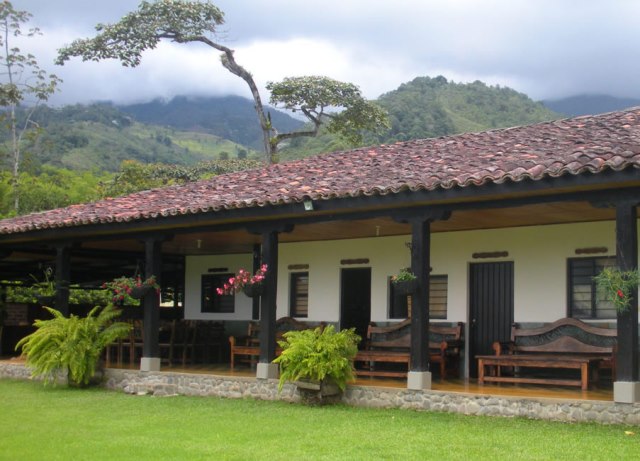 Hoteles Lago Calima, Darien