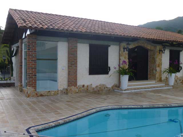 Hoteles Lago Calima, Darien