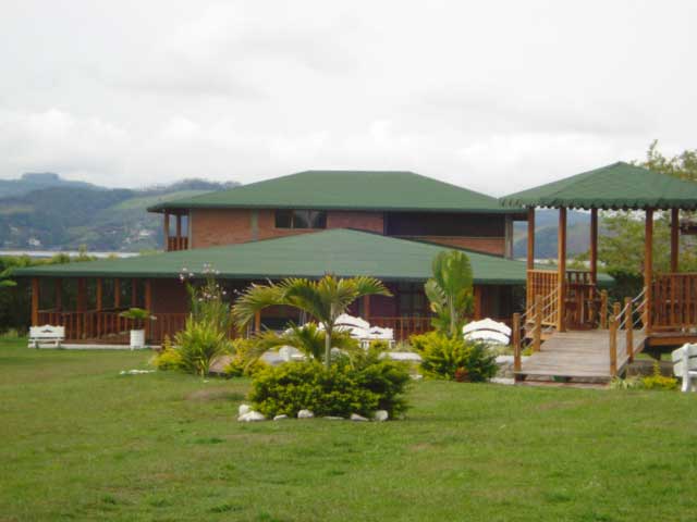 Hoteles Lago Calima, Darien