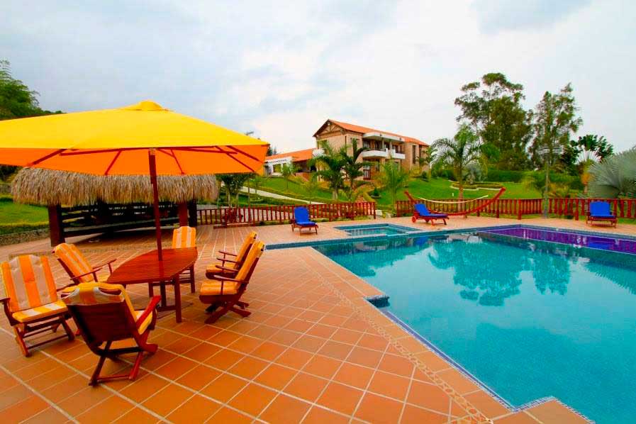 Hoteles Lago Calima, Darien
