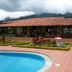 Lago calima Colombia