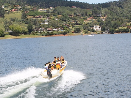 Entretenimiento en el lago calima para todos