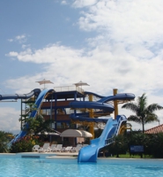 Diversion y entretenimiento en familia Acuaparque tardes cale�as